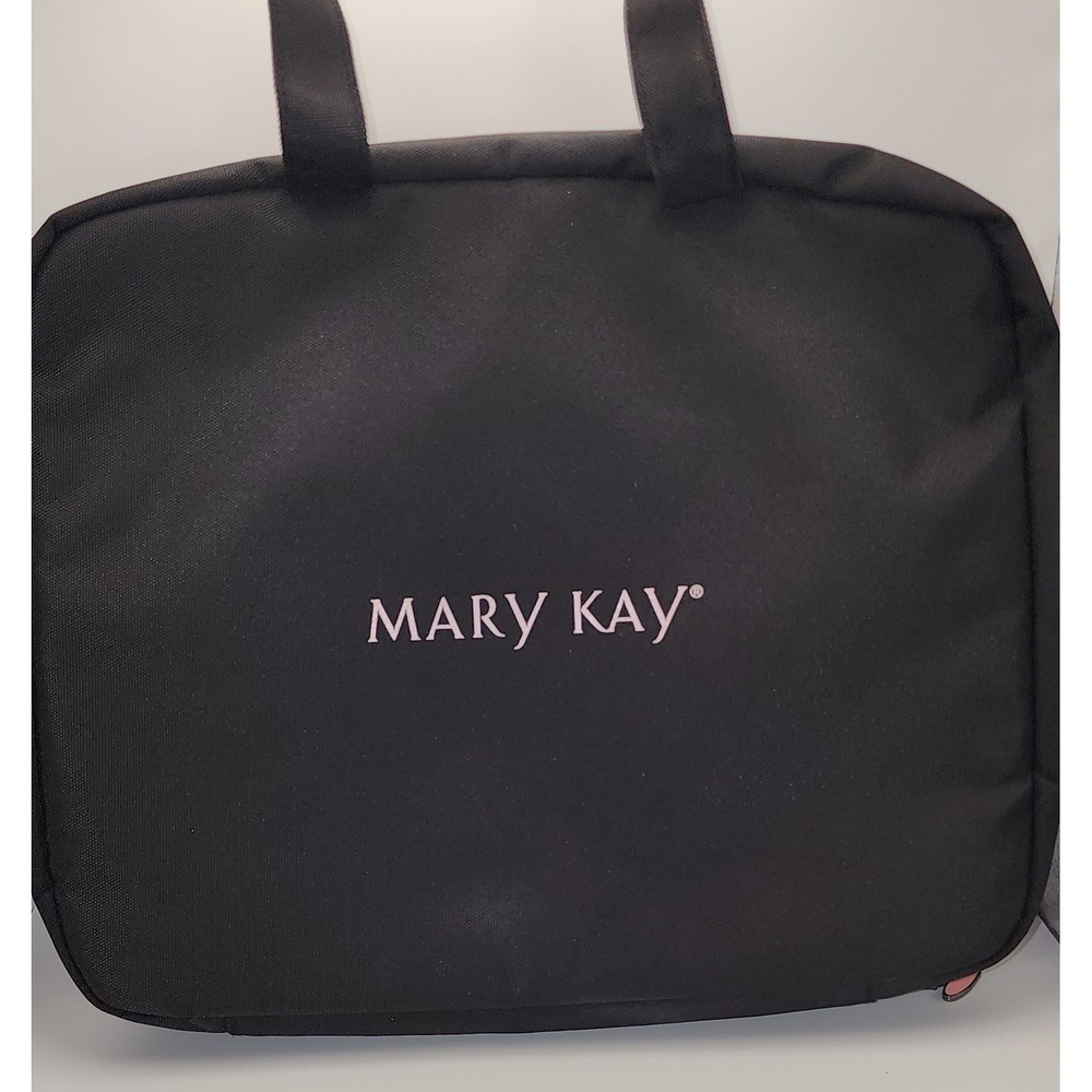 Mary Kay Travel Cosmetic Bag Black 4 pouches 3 Removable Clear Pouches